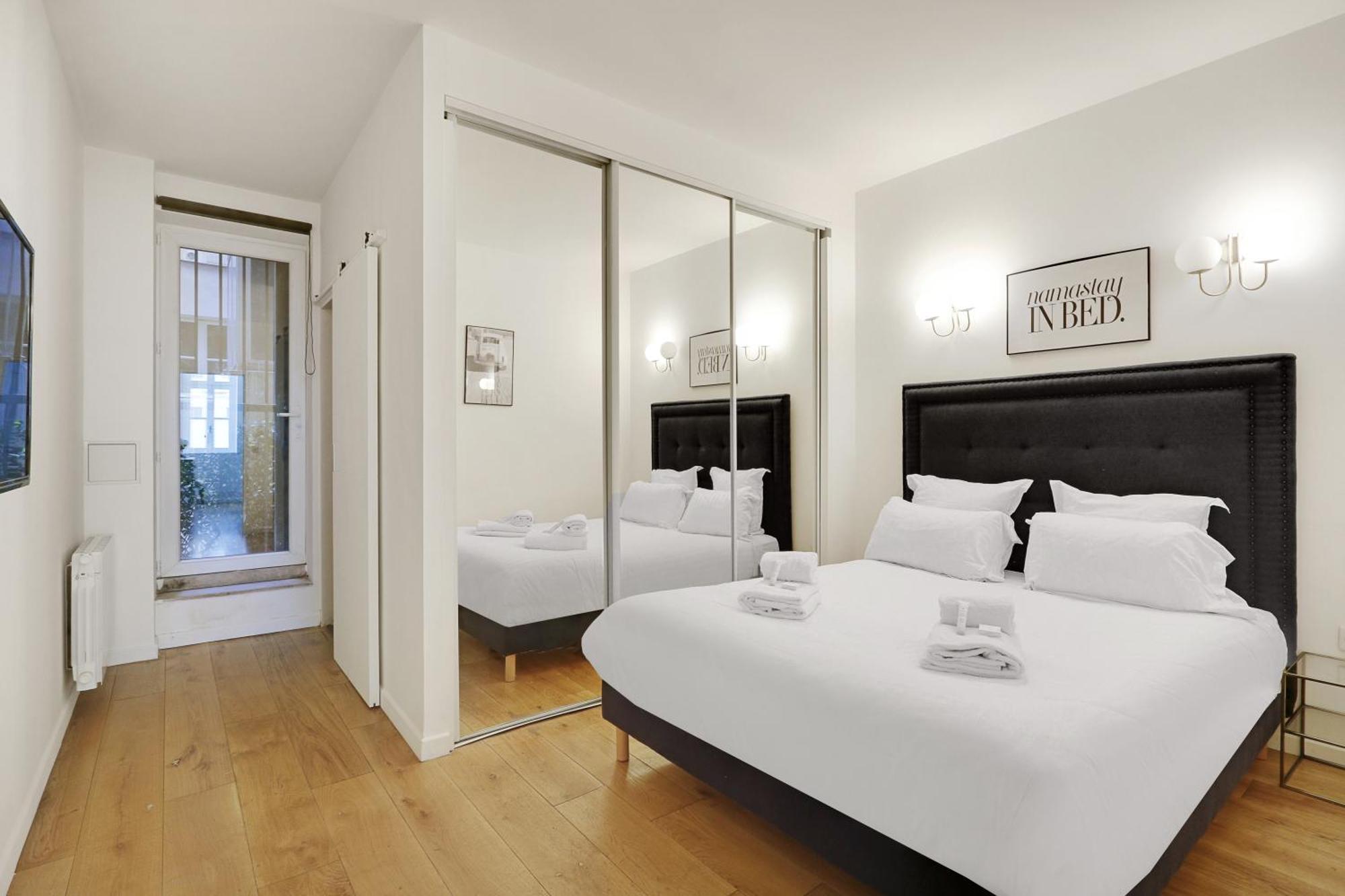 Pick A Flat's In Saint Germain - Rue Vaneau Parijs